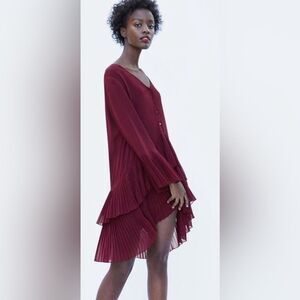 Zara Tiered Pleated Dress S